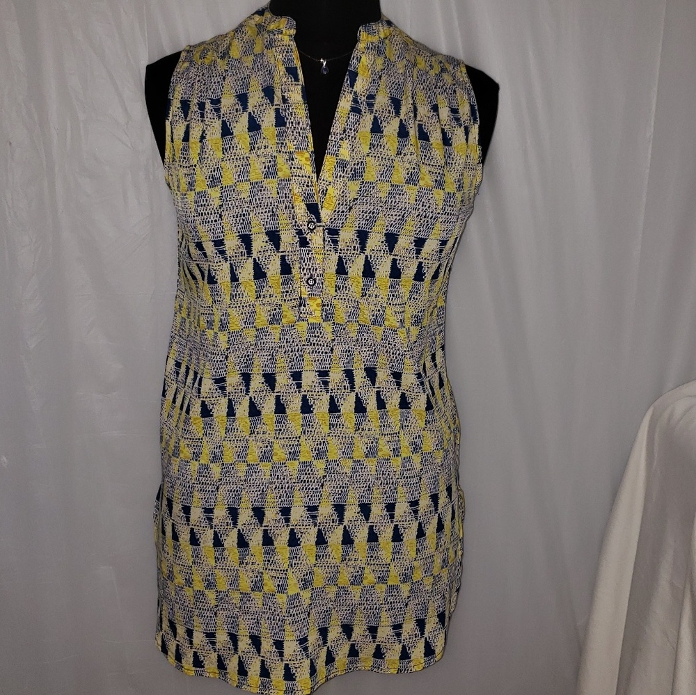 Fun 2 Fun Medium sleeveless yellow & blue top